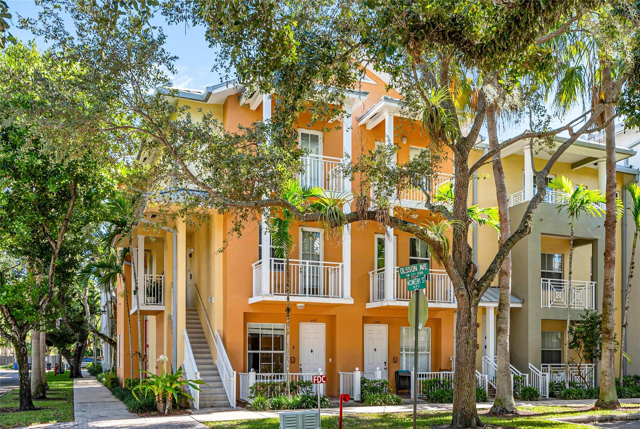 342 SW 13th Ter 342