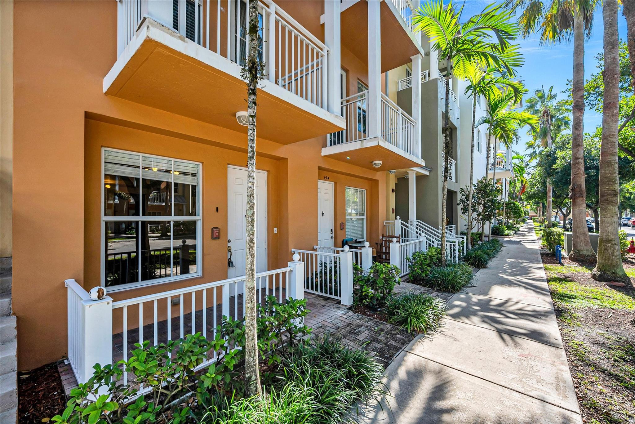 342 SW 13th Ter 342
