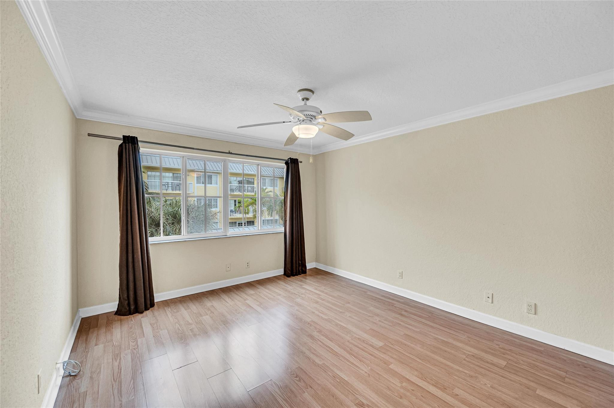 1515 E Broward Blvd 325