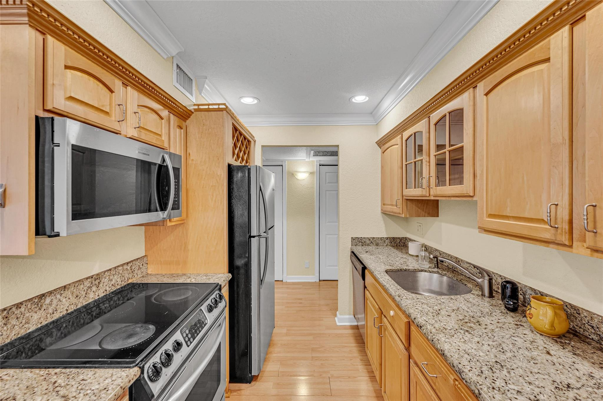 1515 E Broward Blvd 325