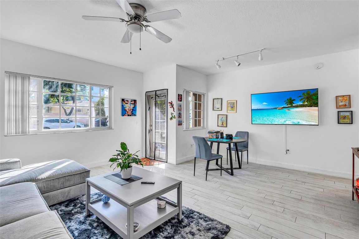 2015 SE 10th Ave 101