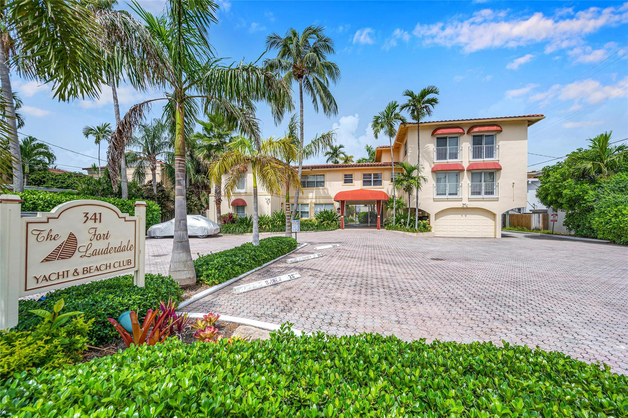 341 N Birch Rd 204