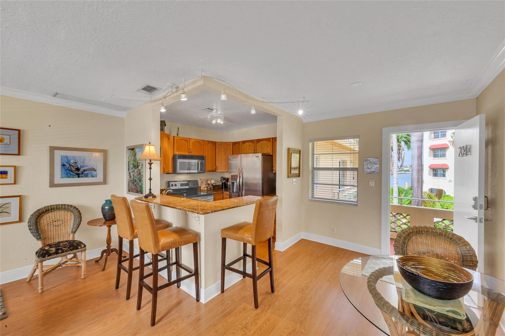341 N Birch Rd 204