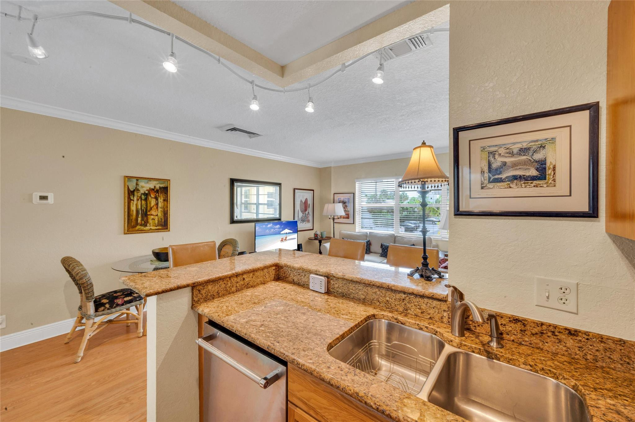 341 N Birch Rd 204
