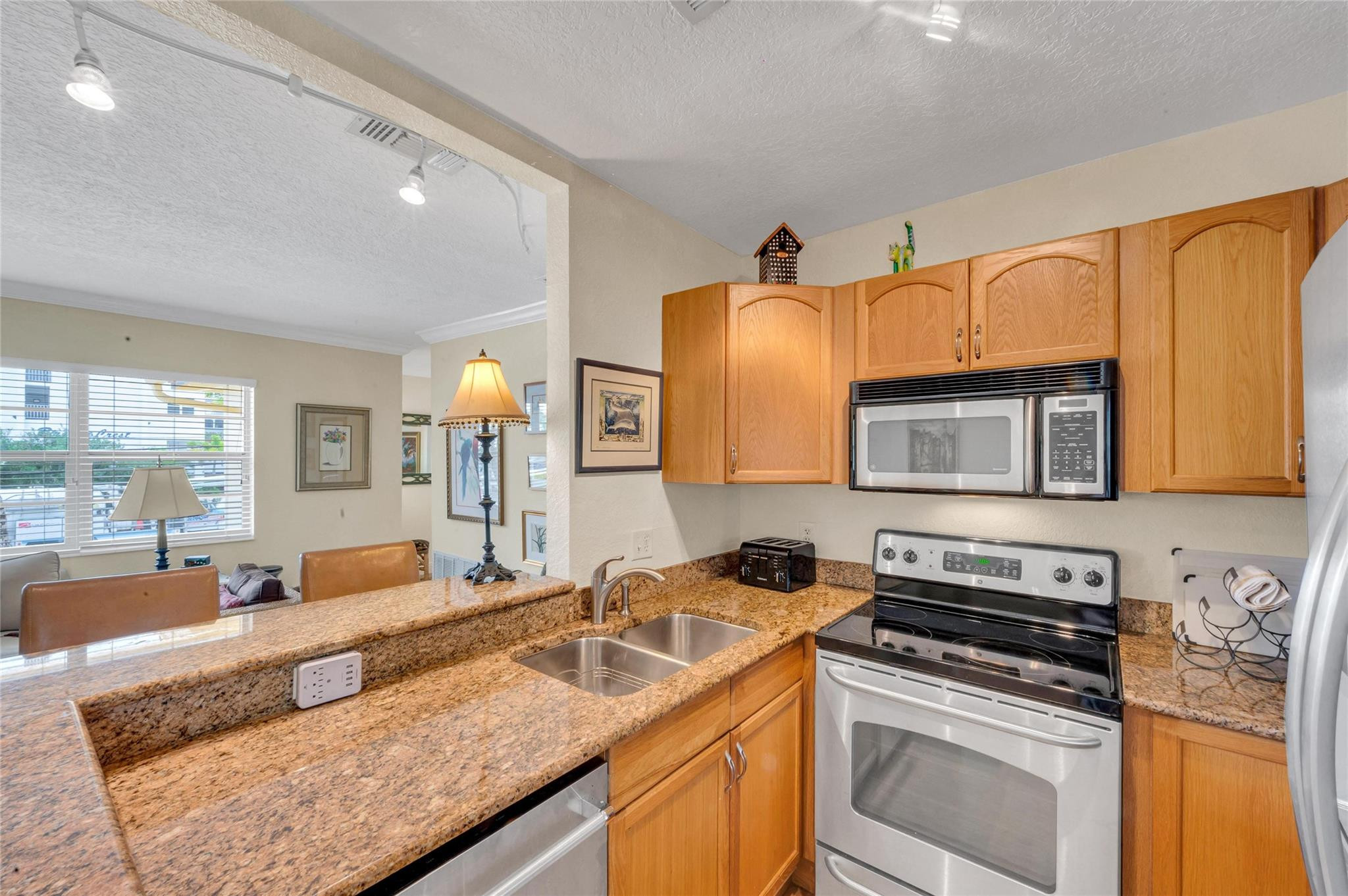 341 N Birch Rd 204