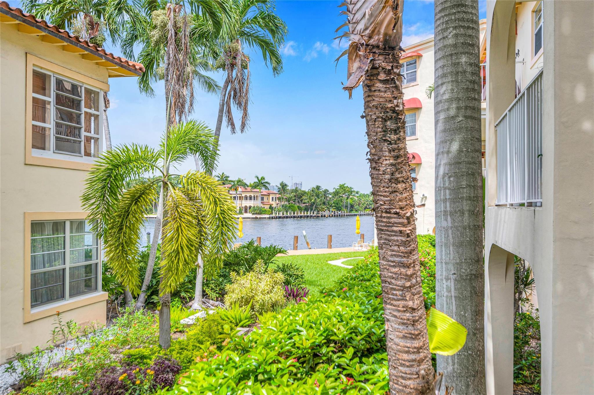 341 N Birch Rd 204