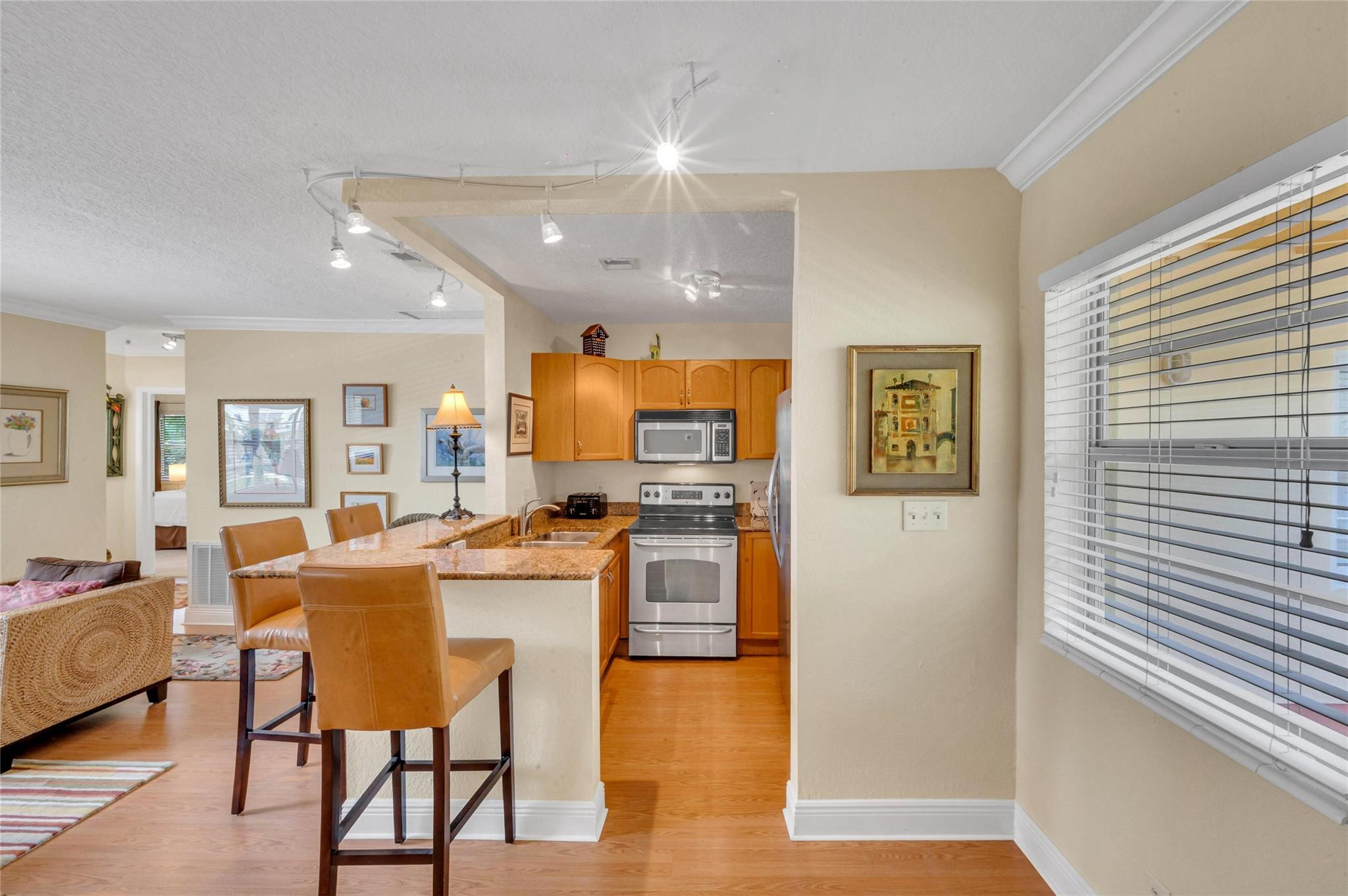 341 N Birch Rd 204