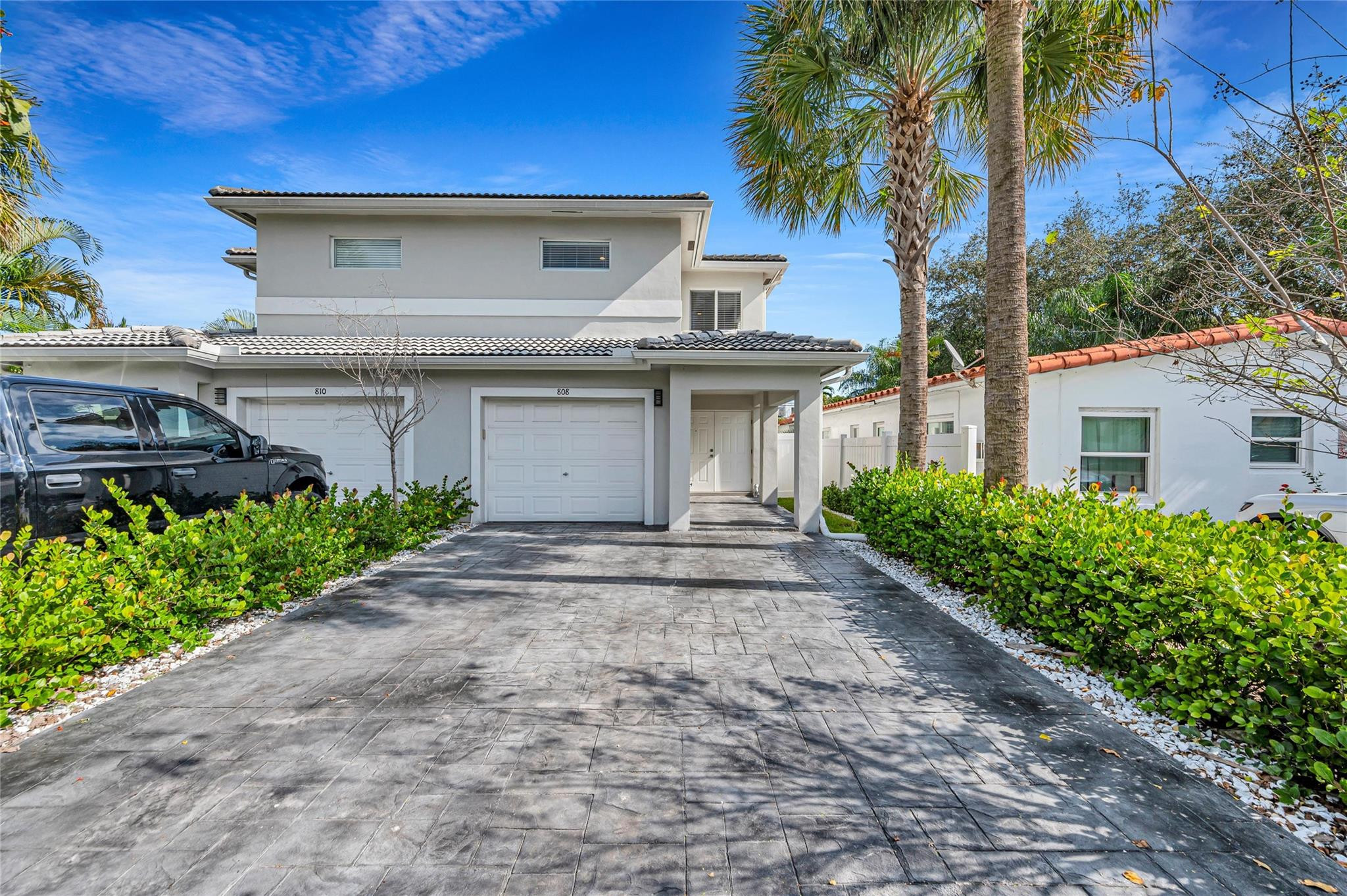 808 NE 15th Ave