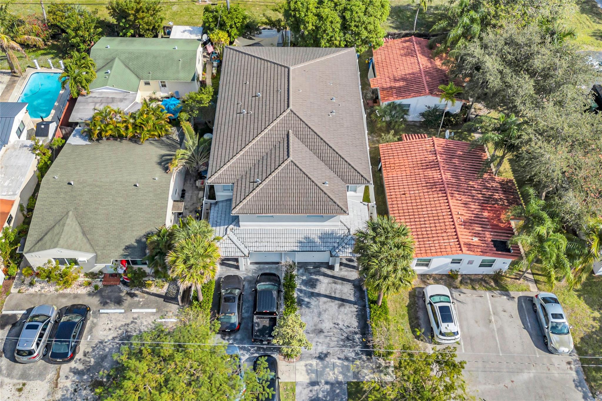 808 NE 15th Ave