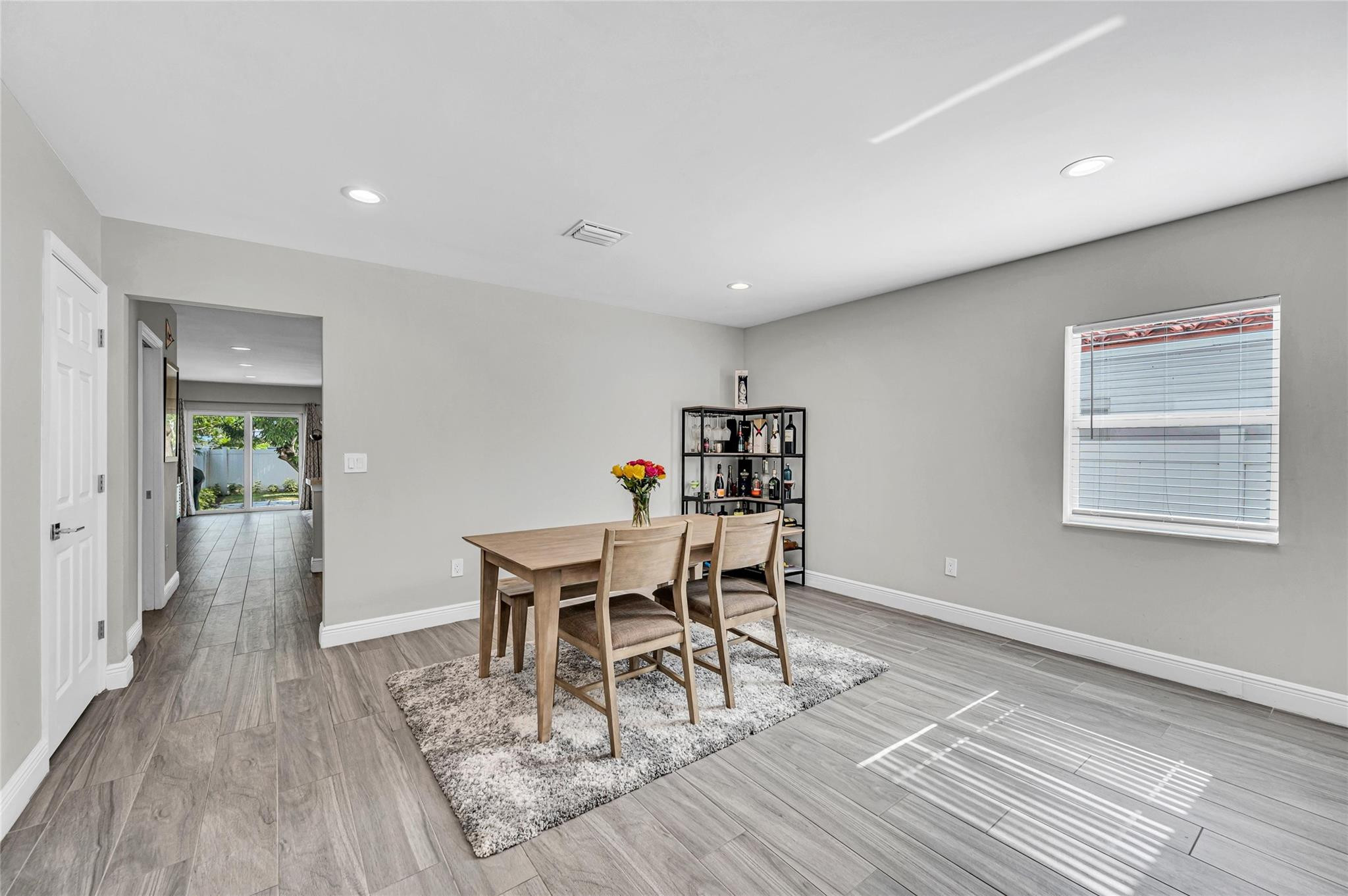 808 NE 15th Ave