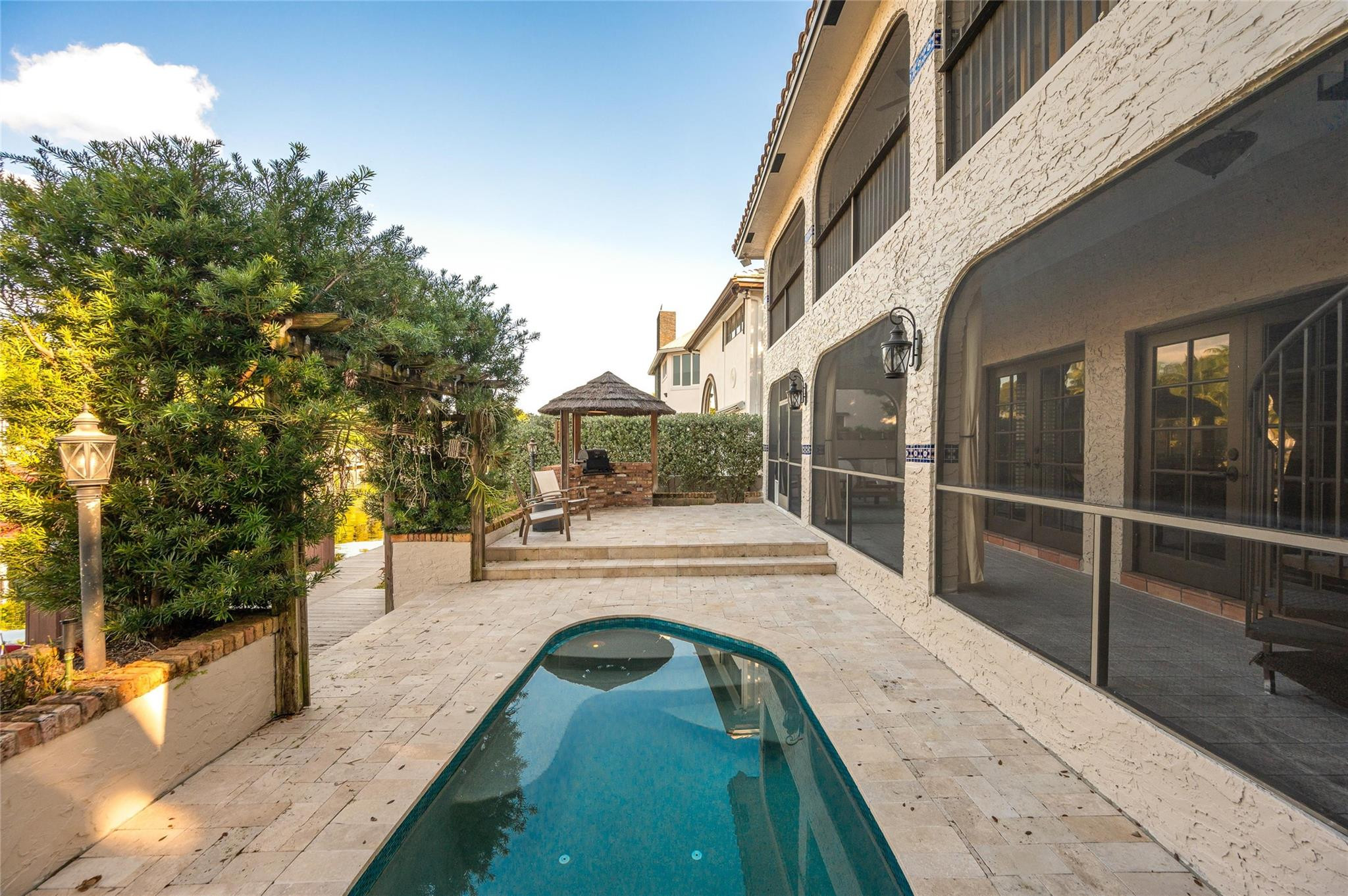 1417 Ponce De Leon Dr