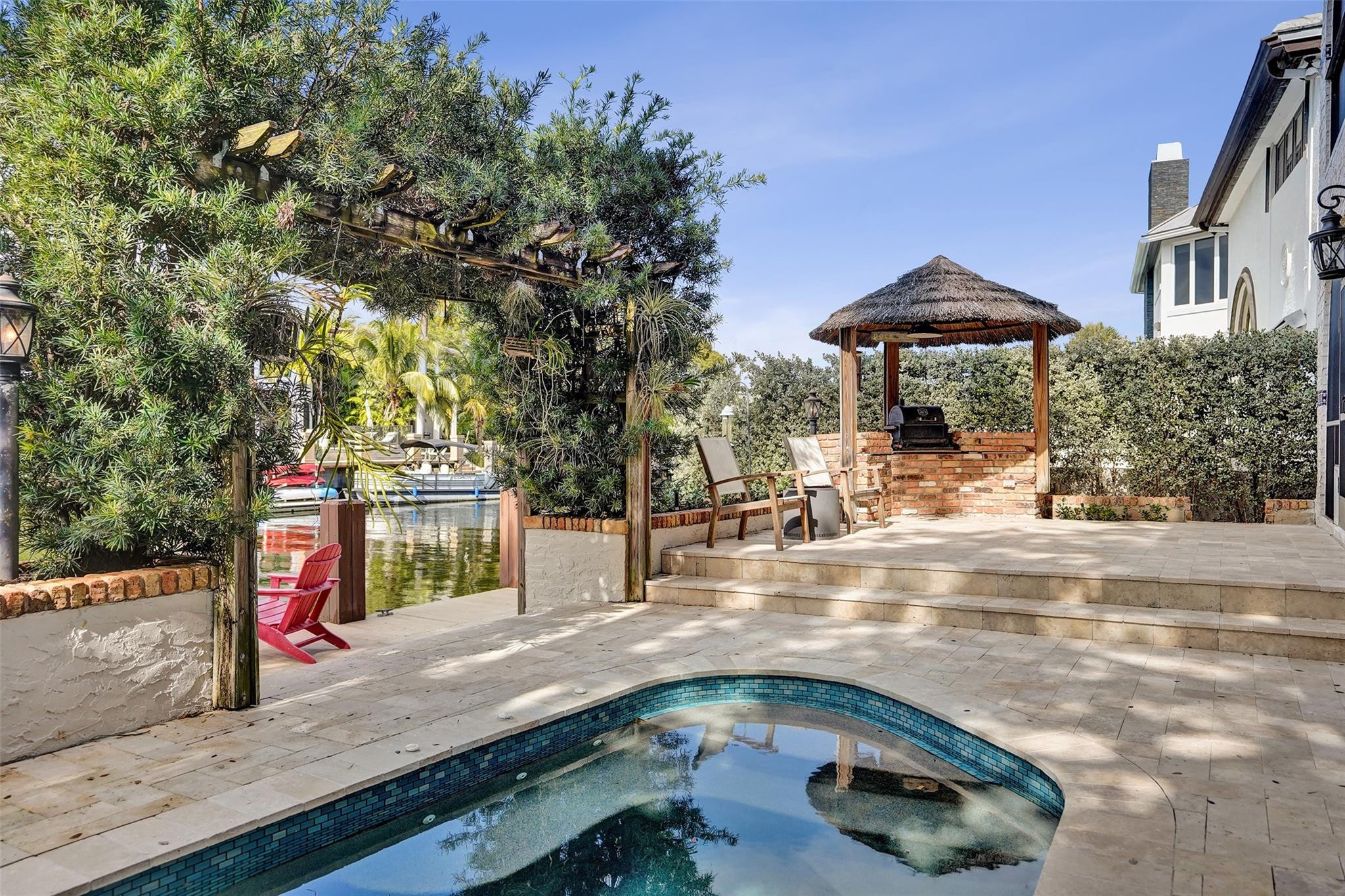 1417 Ponce De Leon Dr