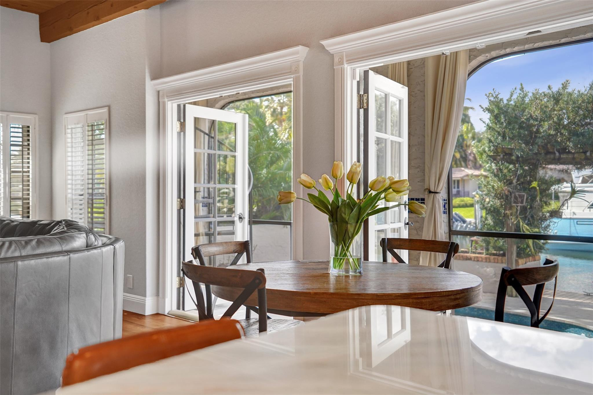 1417 Ponce De Leon Dr