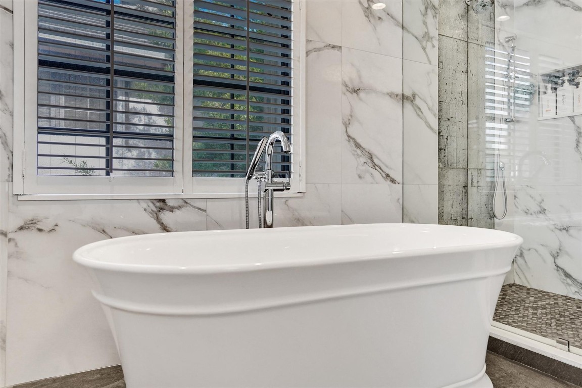 1417 Ponce De Leon Dr