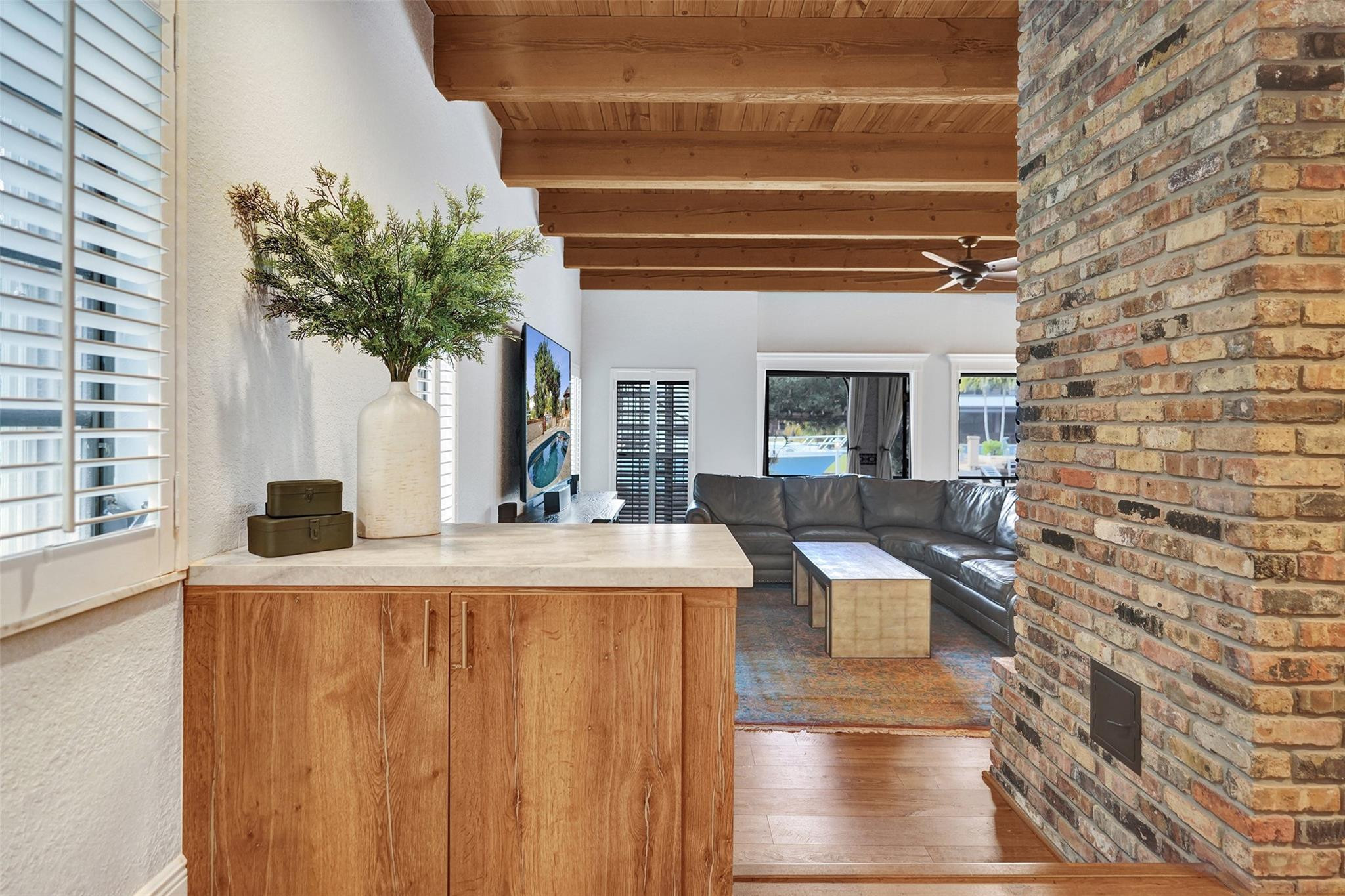 1417 Ponce De Leon Dr