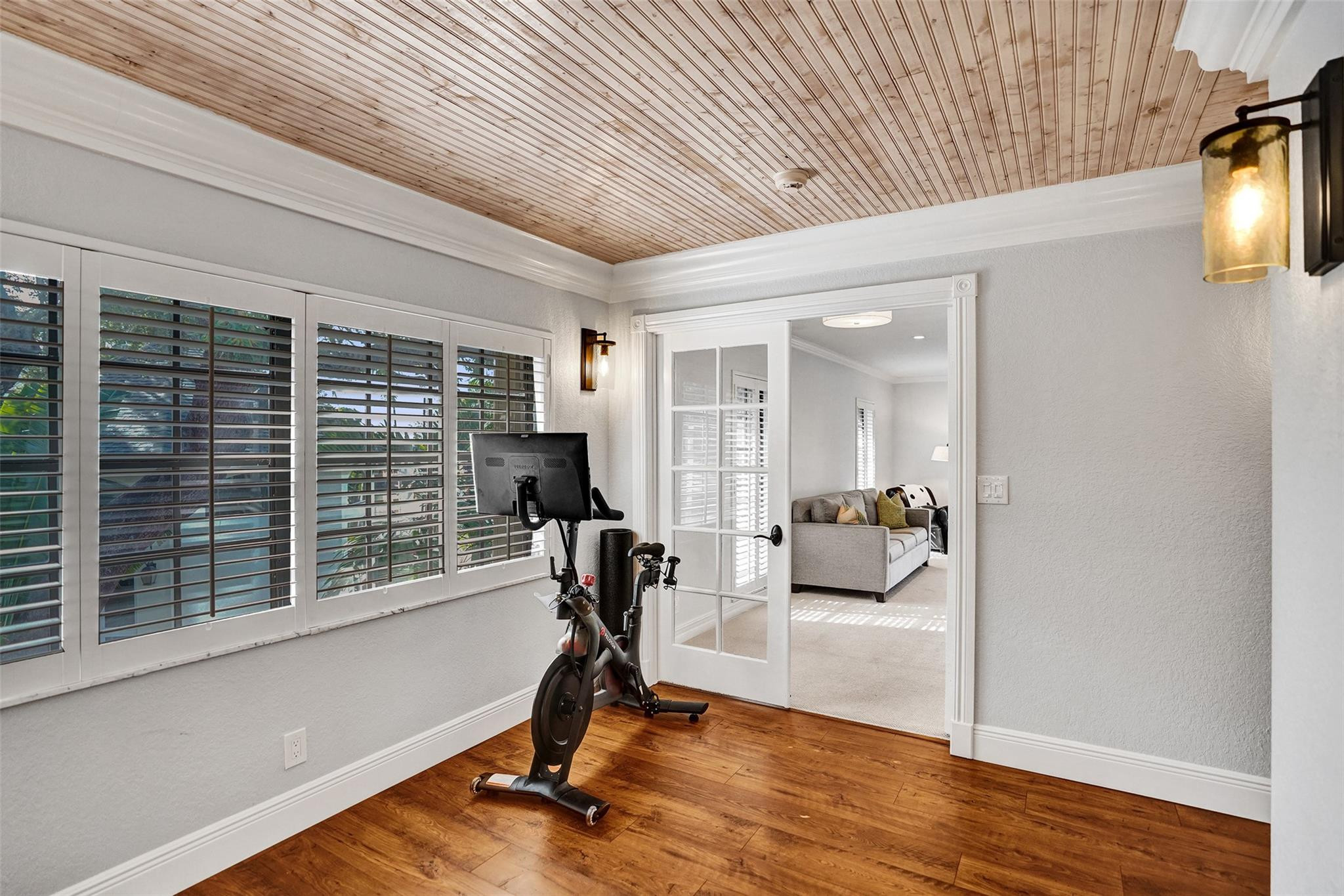 1417 Ponce De Leon Dr