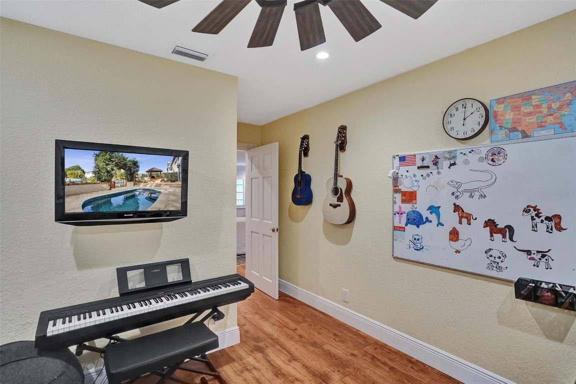 1417 Ponce De Leon Dr