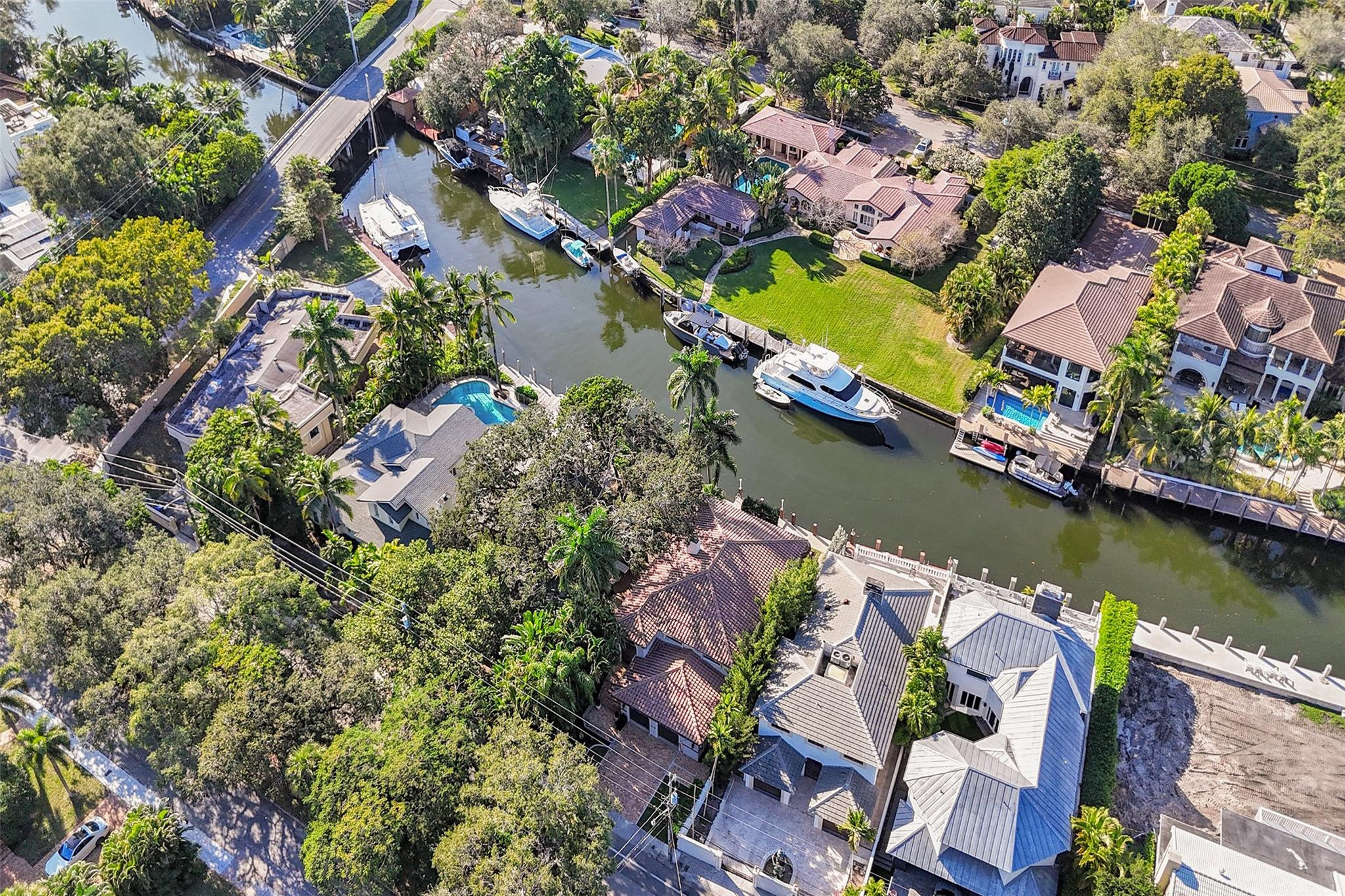 1417 Ponce De Leon Dr