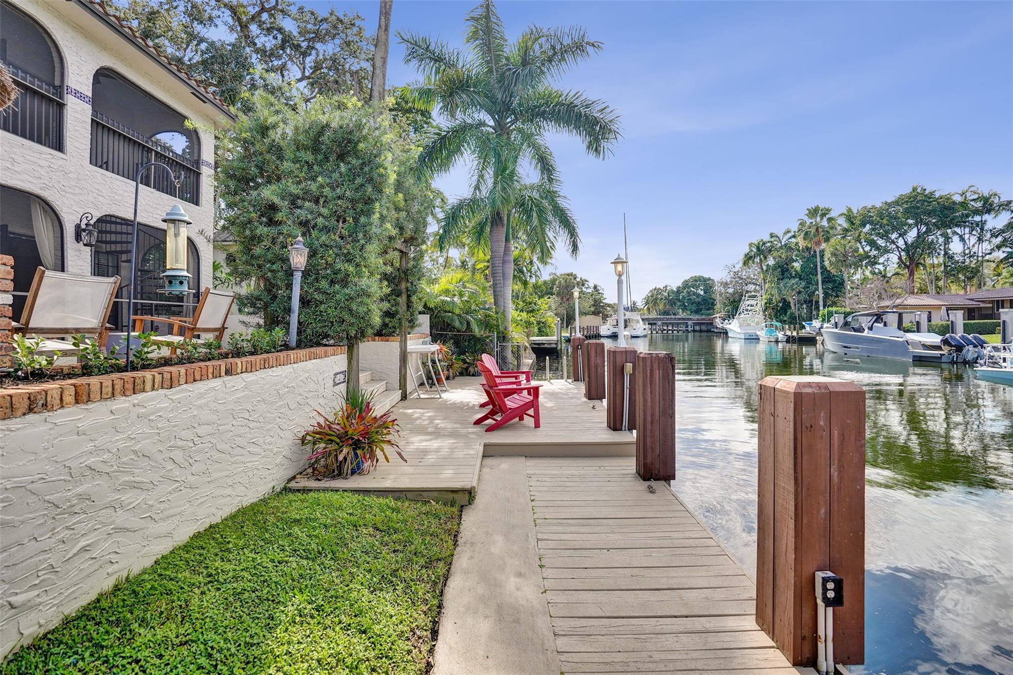 1417 Ponce De Leon Dr