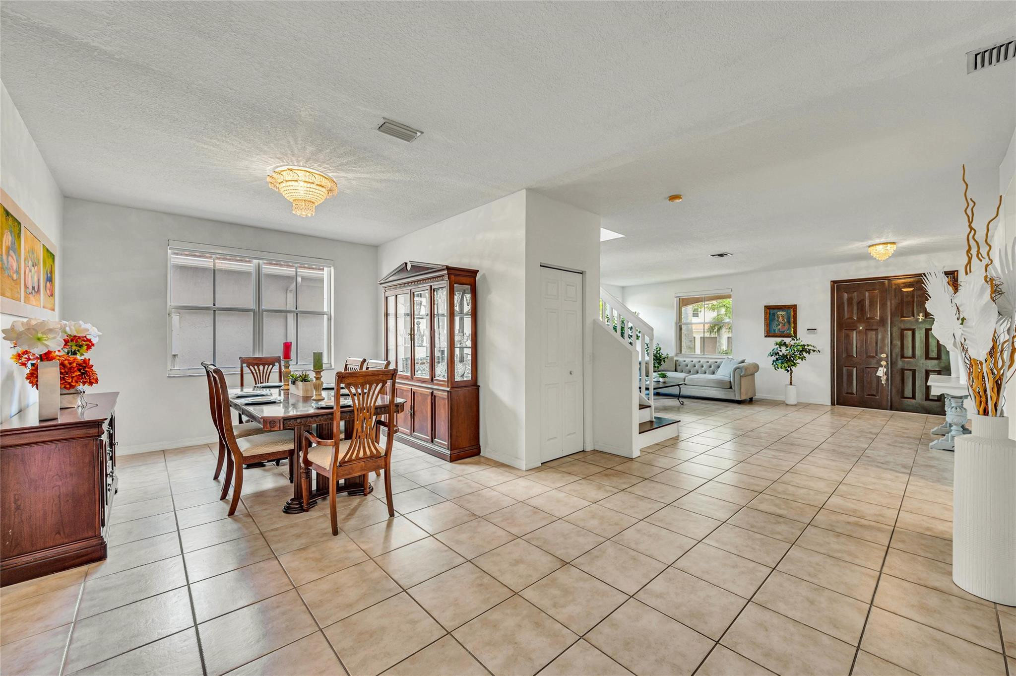 1551 Blue Jay Circle