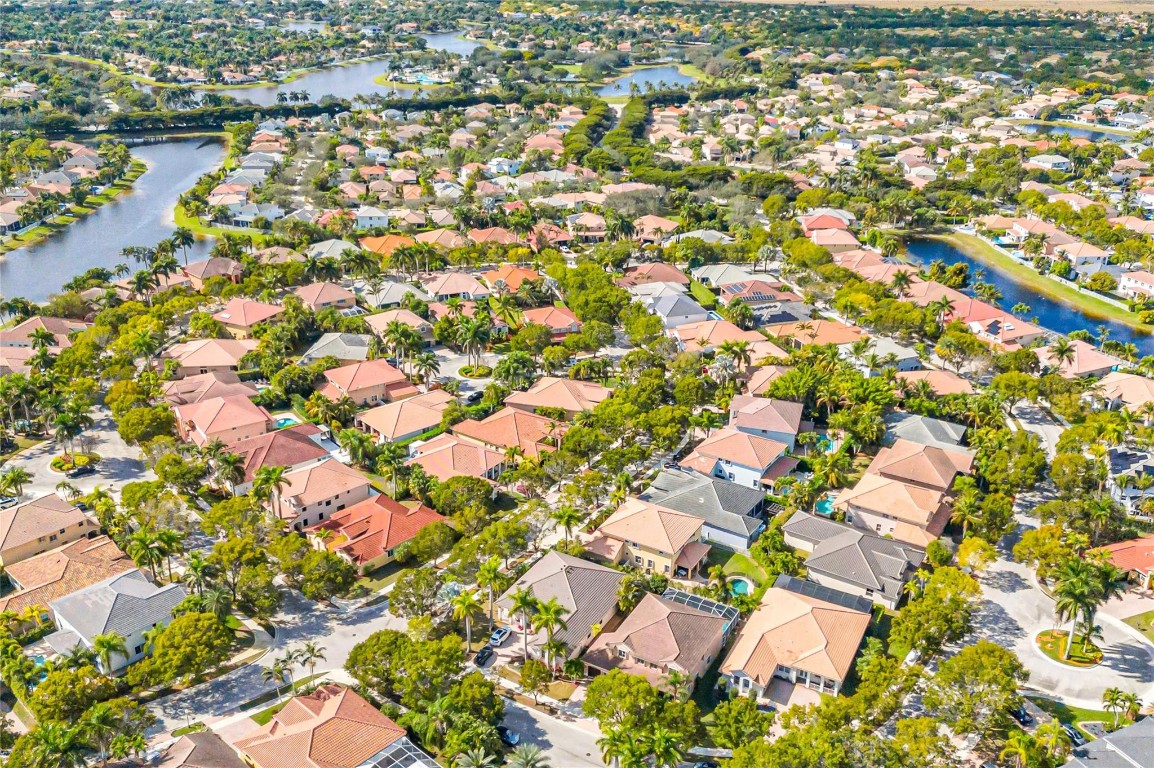 1551 Blue Jay Circle