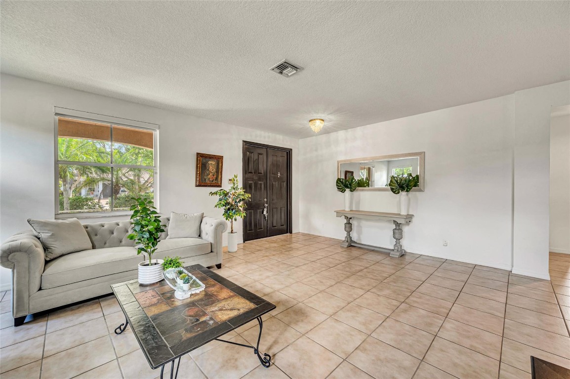 1551 Blue Jay Circle