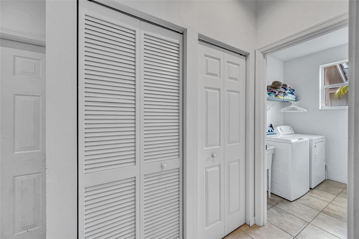 1551 Blue Jay Circle