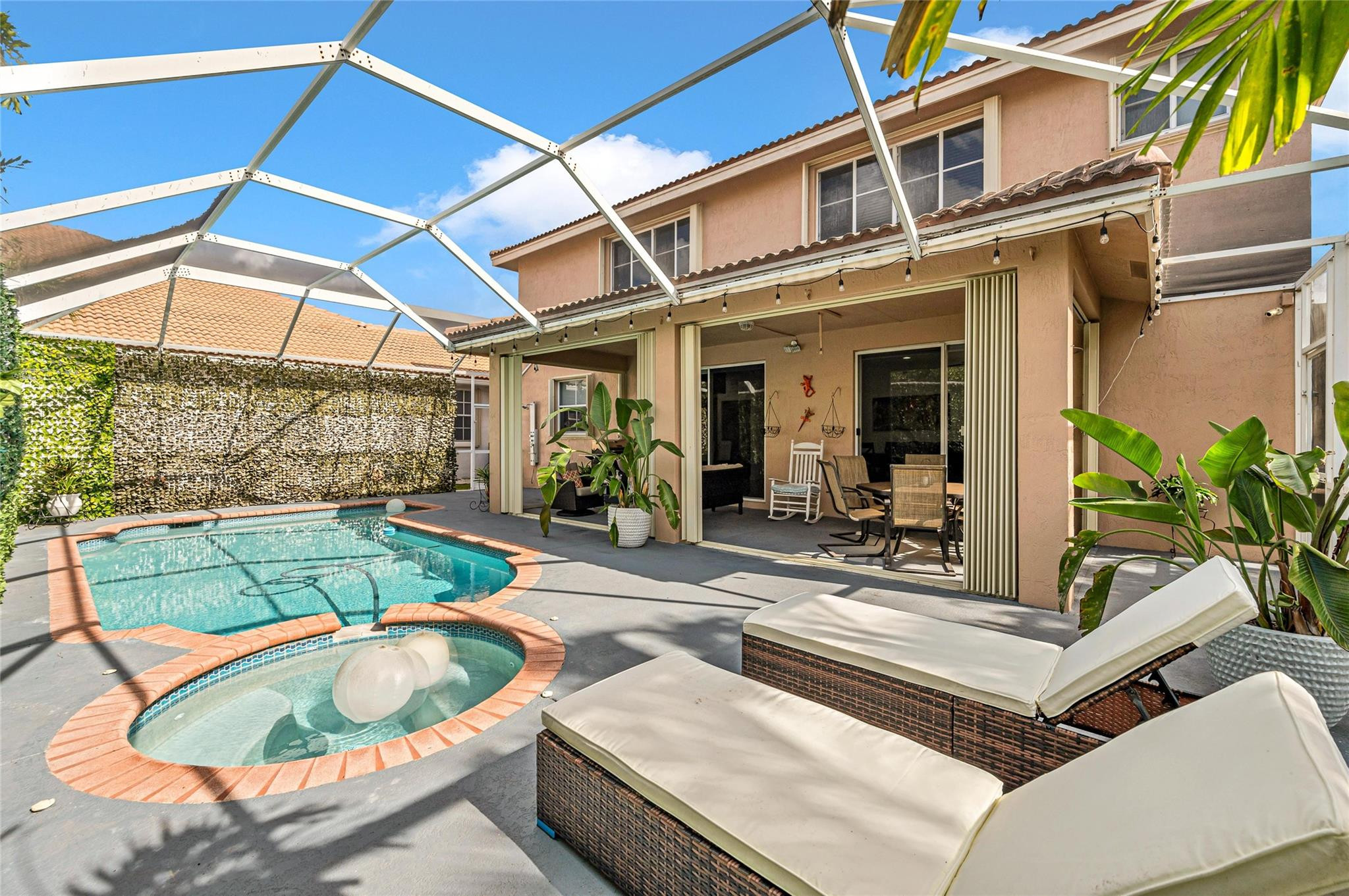 1551 Blue Jay Circle