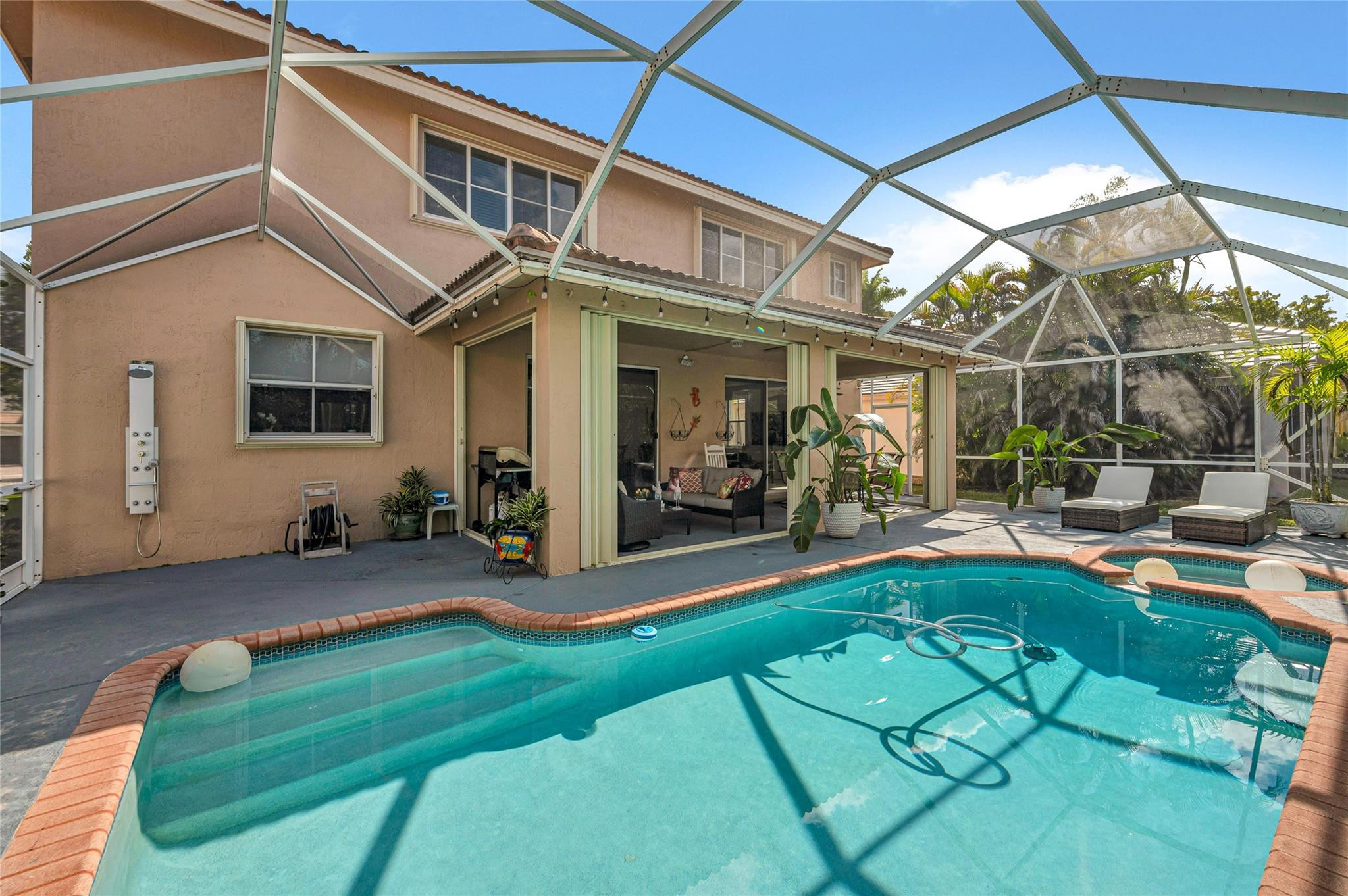 1551 Blue Jay Circle