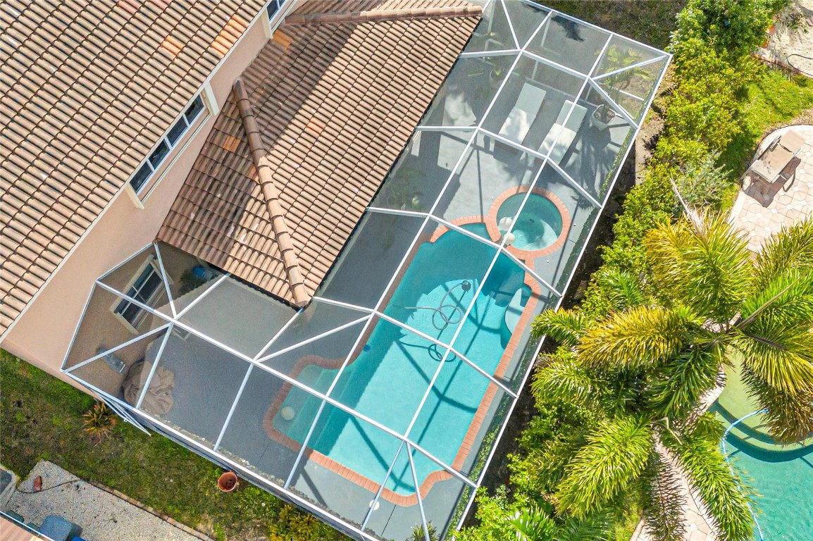 1551 Blue Jay Circle