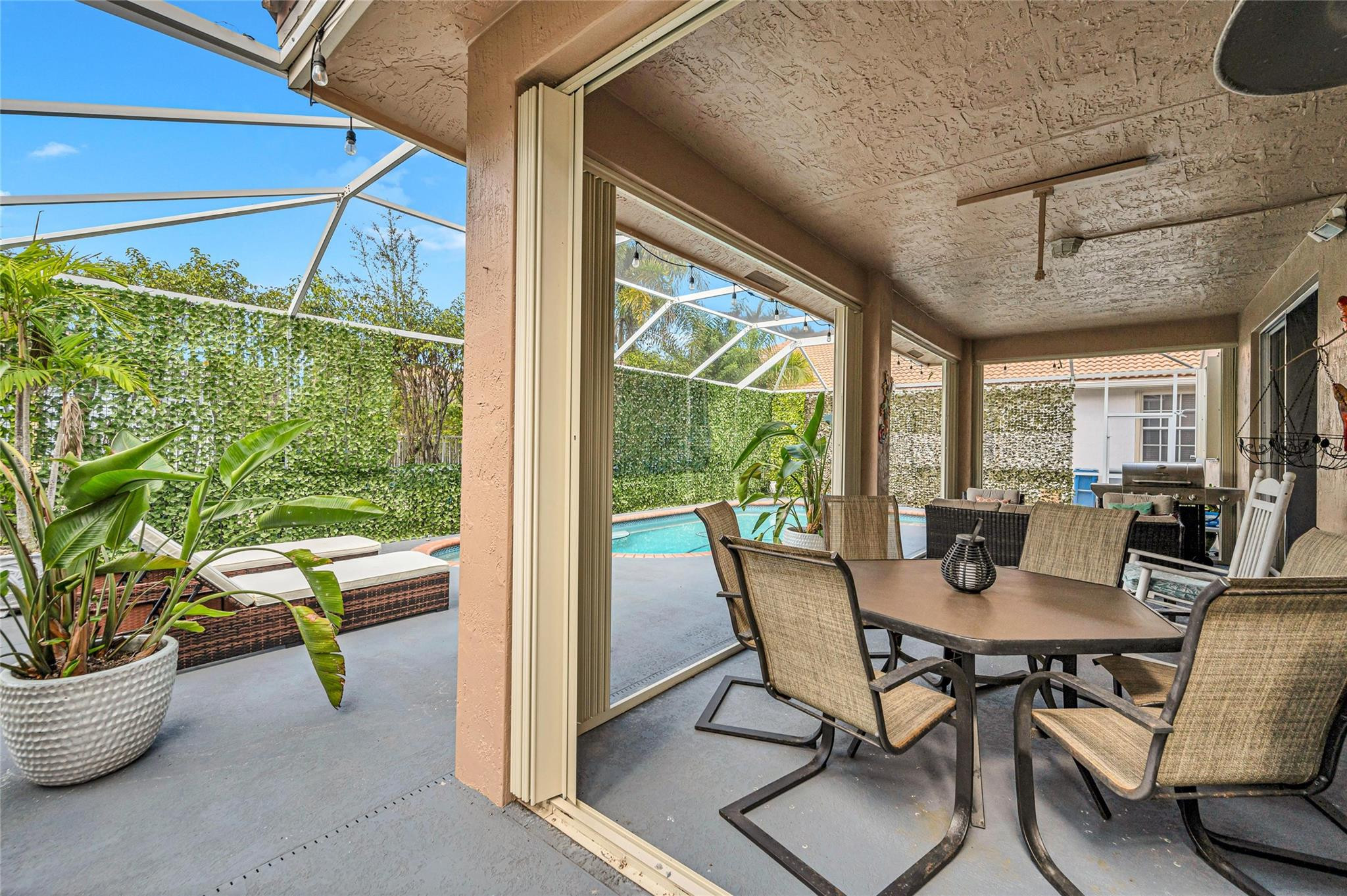 1551 Blue Jay Circle