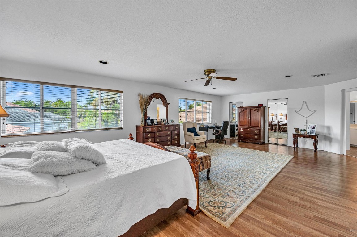 1551 Blue Jay Circle