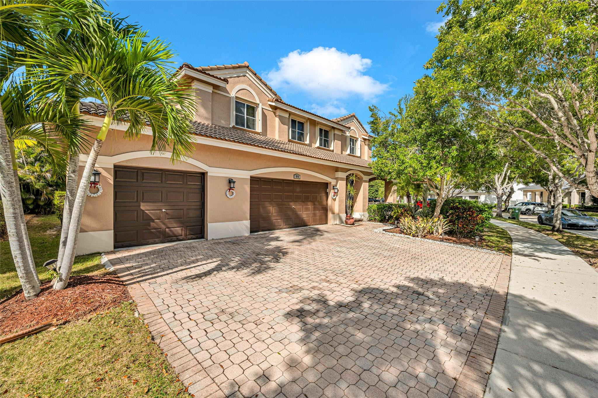 1551 Blue Jay Circle