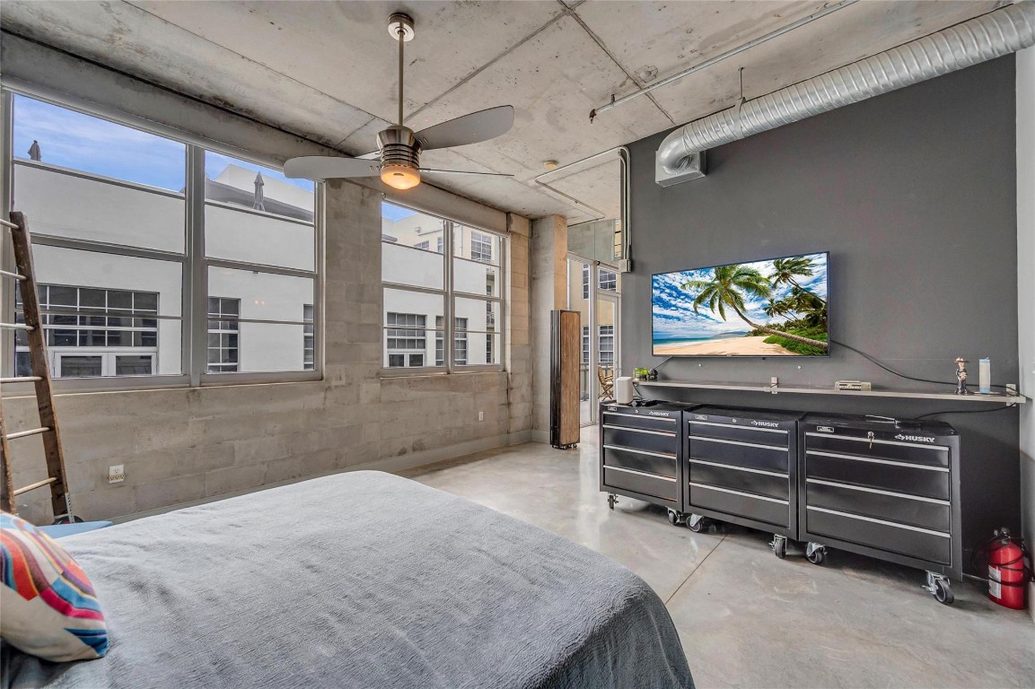 445 N Andrews Avenue 403