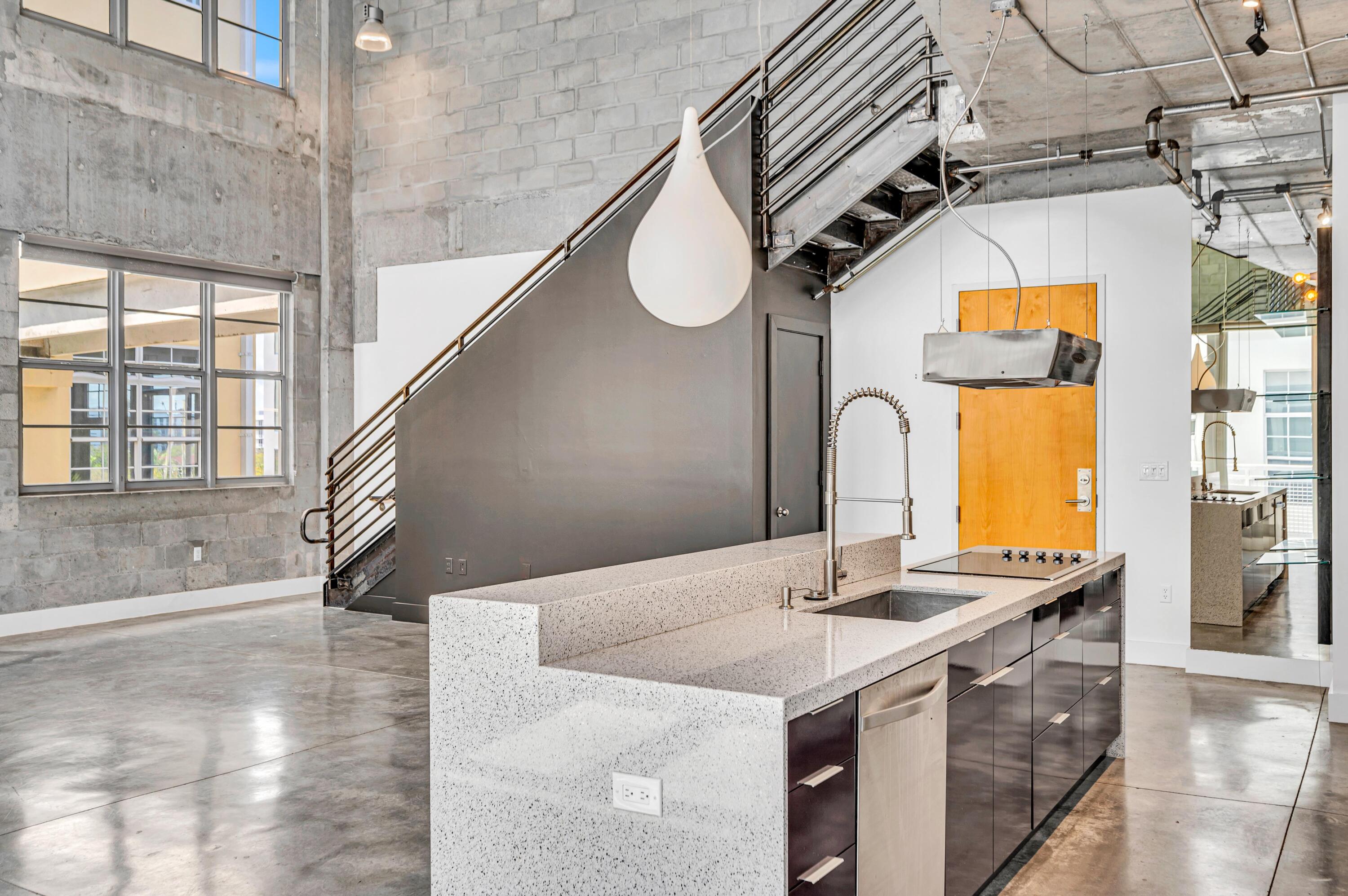 445 N Andrews Avenue 403