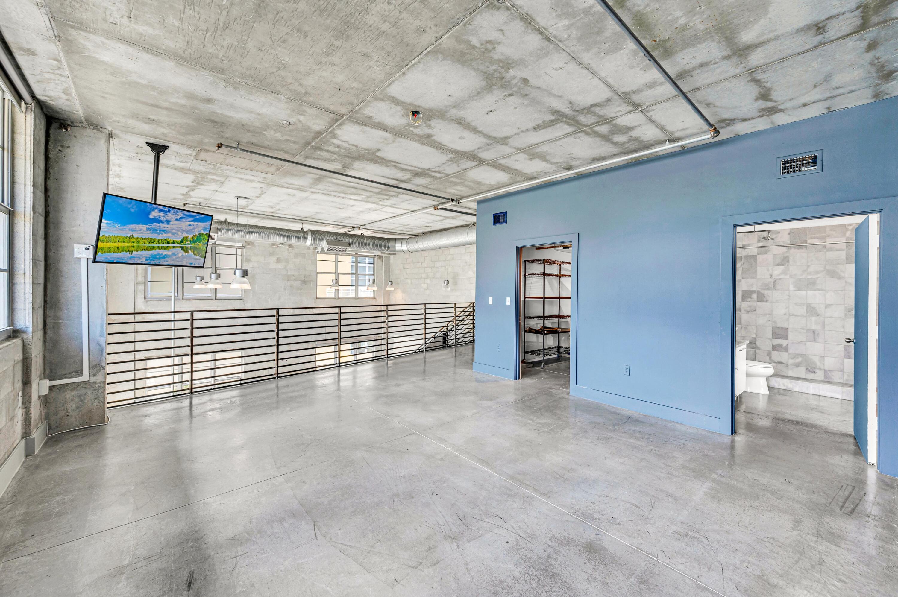 445 N Andrews Avenue 403