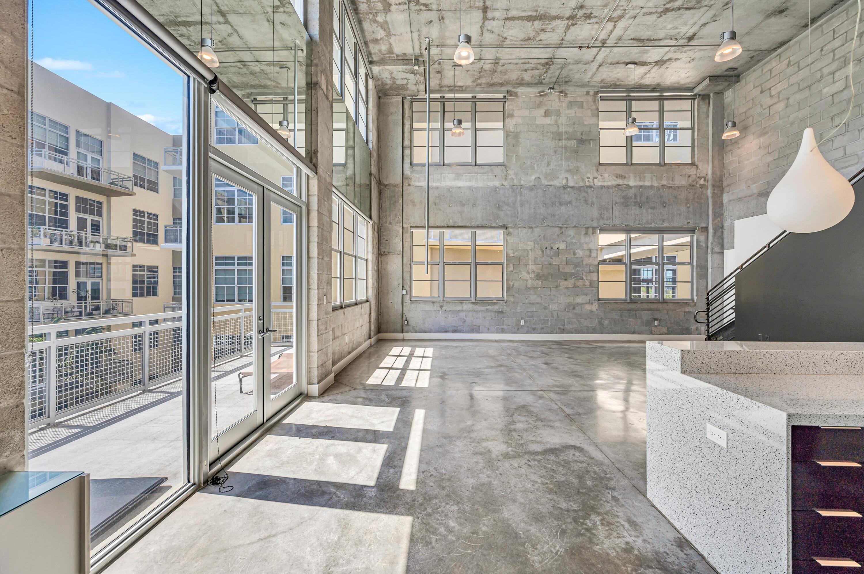 445 N Andrews Avenue 403