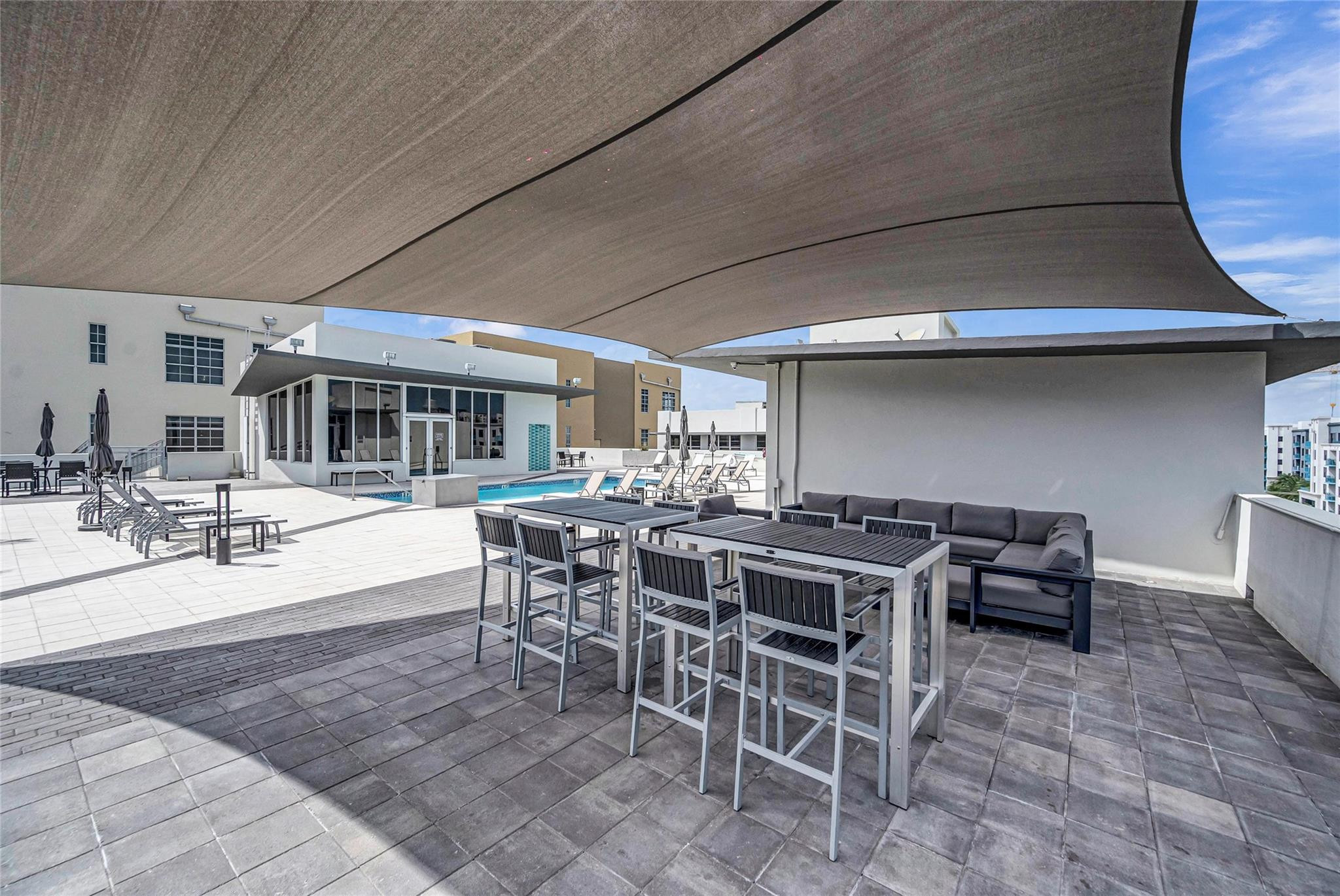 445 N Andrews Avenue 403