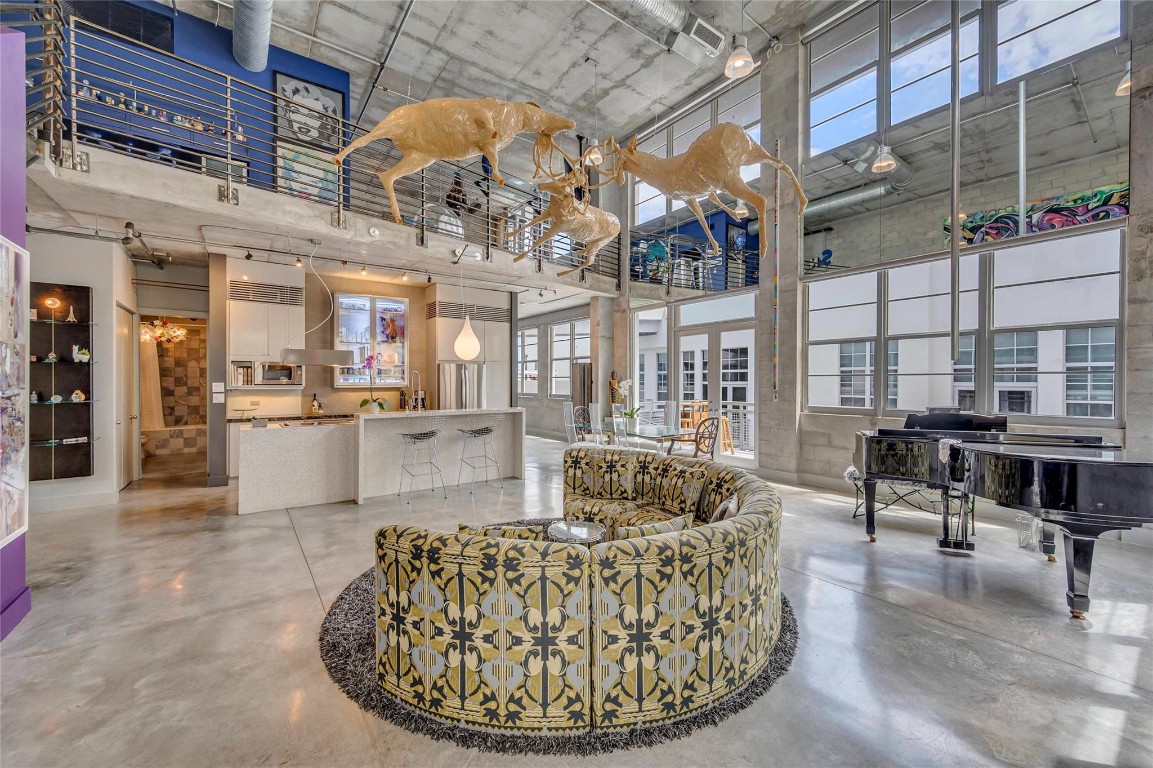 445 N Andrews Avenue 403