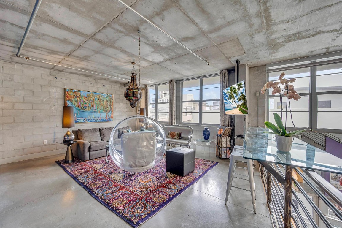 445 N Andrews Avenue 403