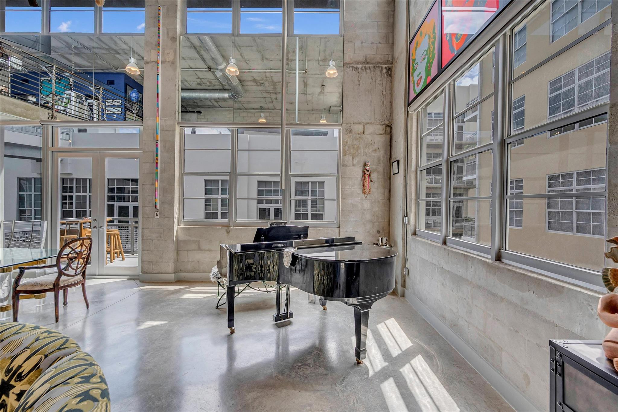 445 N Andrews Avenue 403