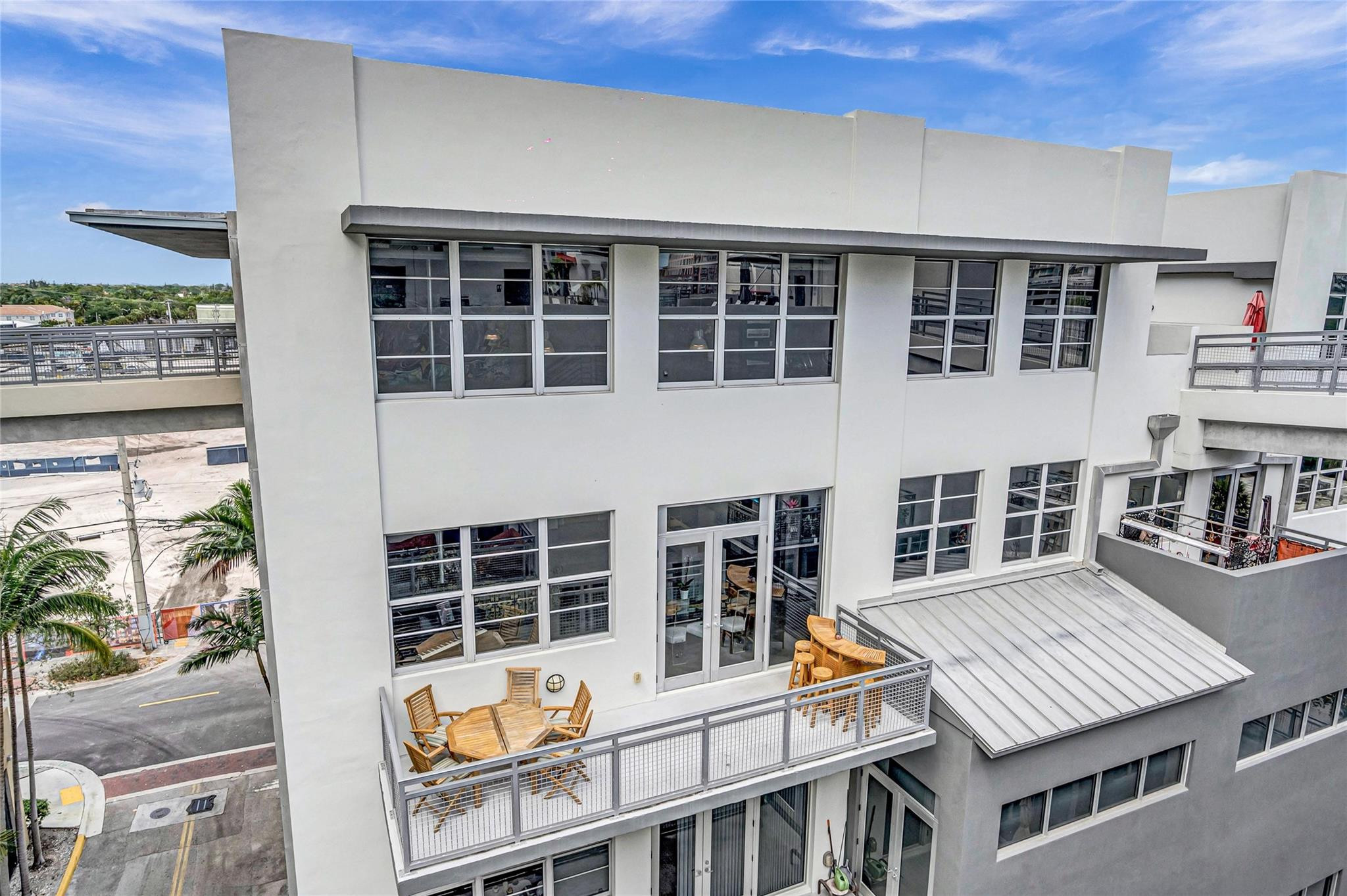 445 N Andrews Avenue 403