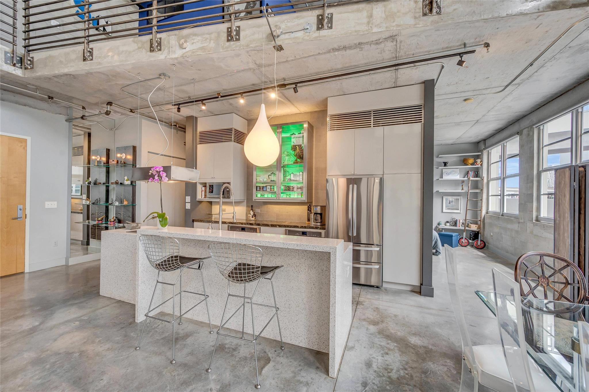 445 N Andrews Avenue 403