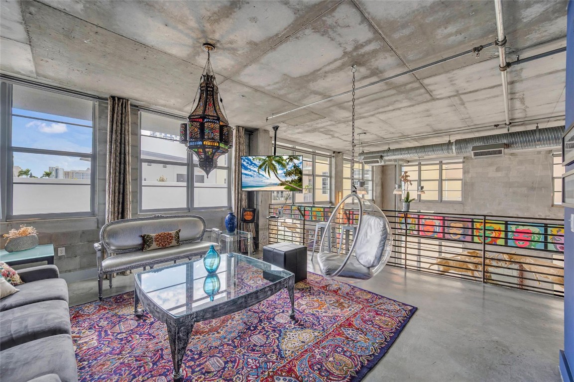 445 N Andrews Avenue 403