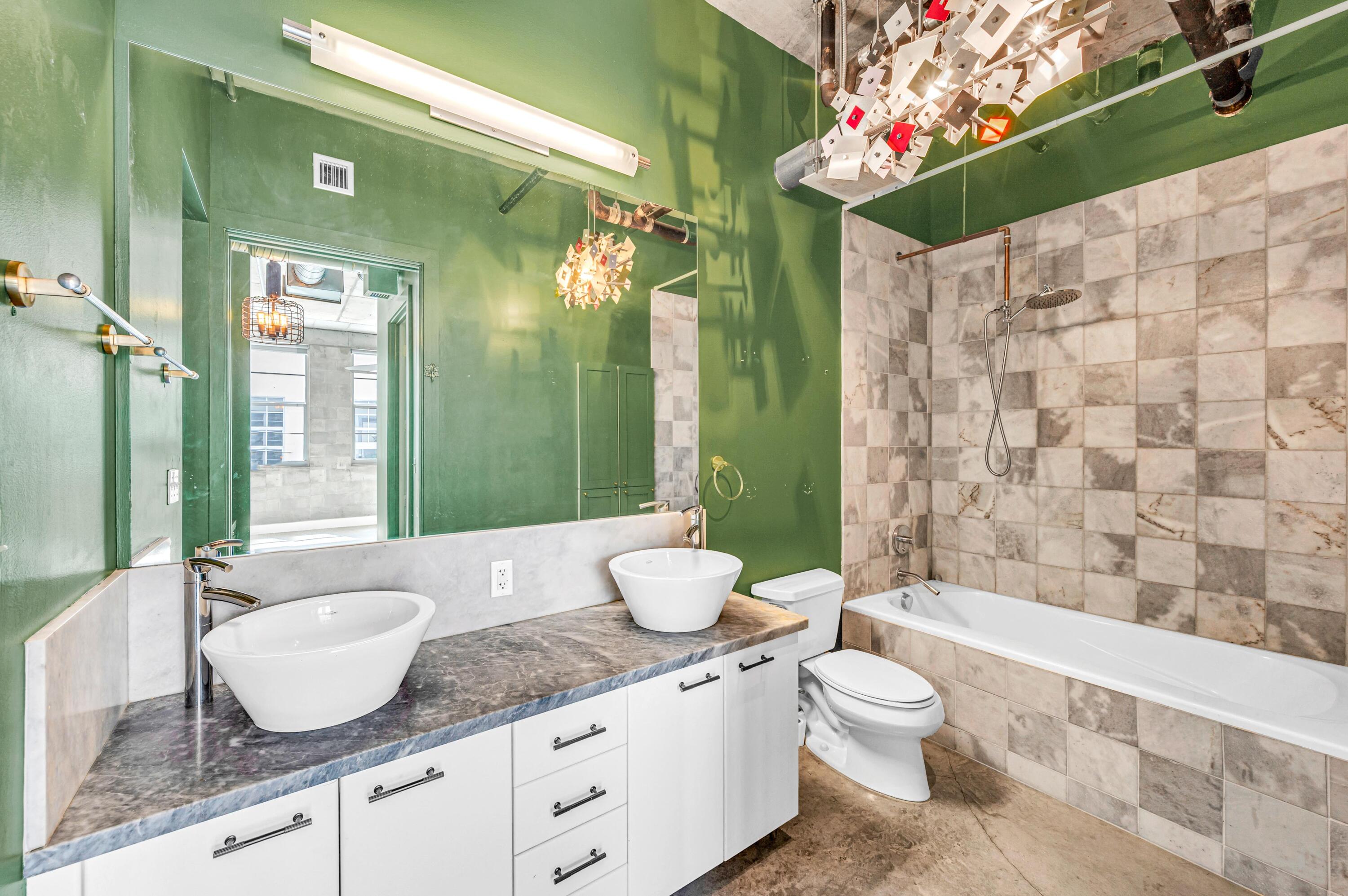 445 N Andrews Avenue 403