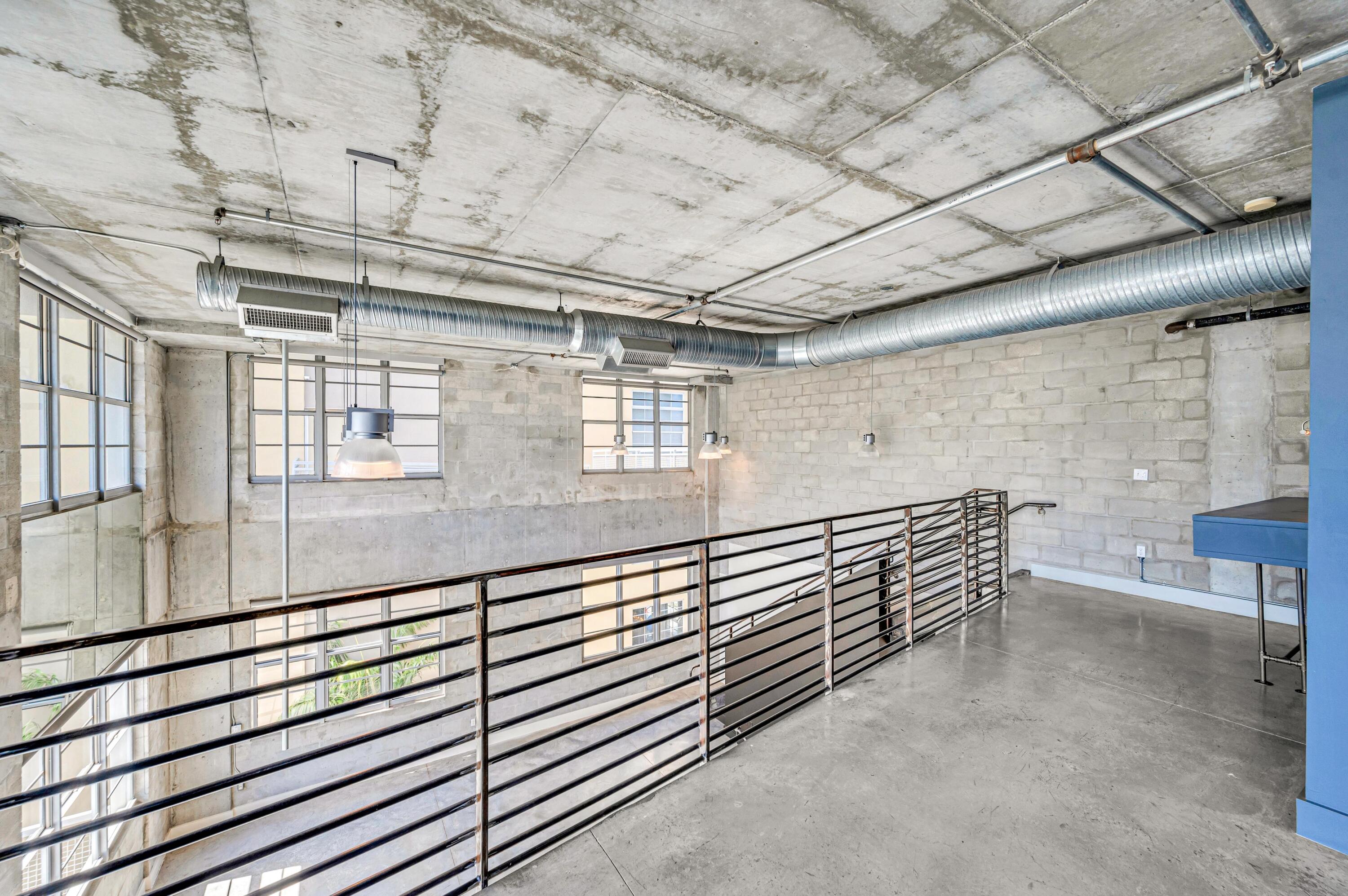 445 N Andrews Avenue 403