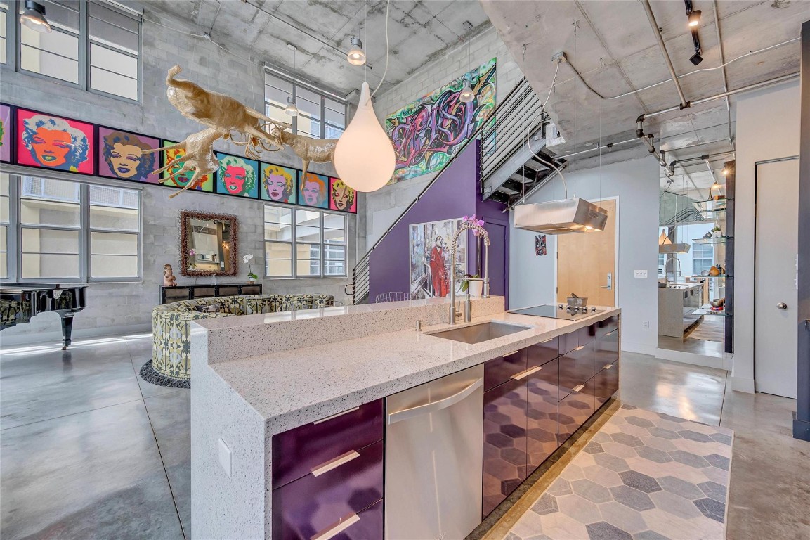 445 N Andrews Avenue 403