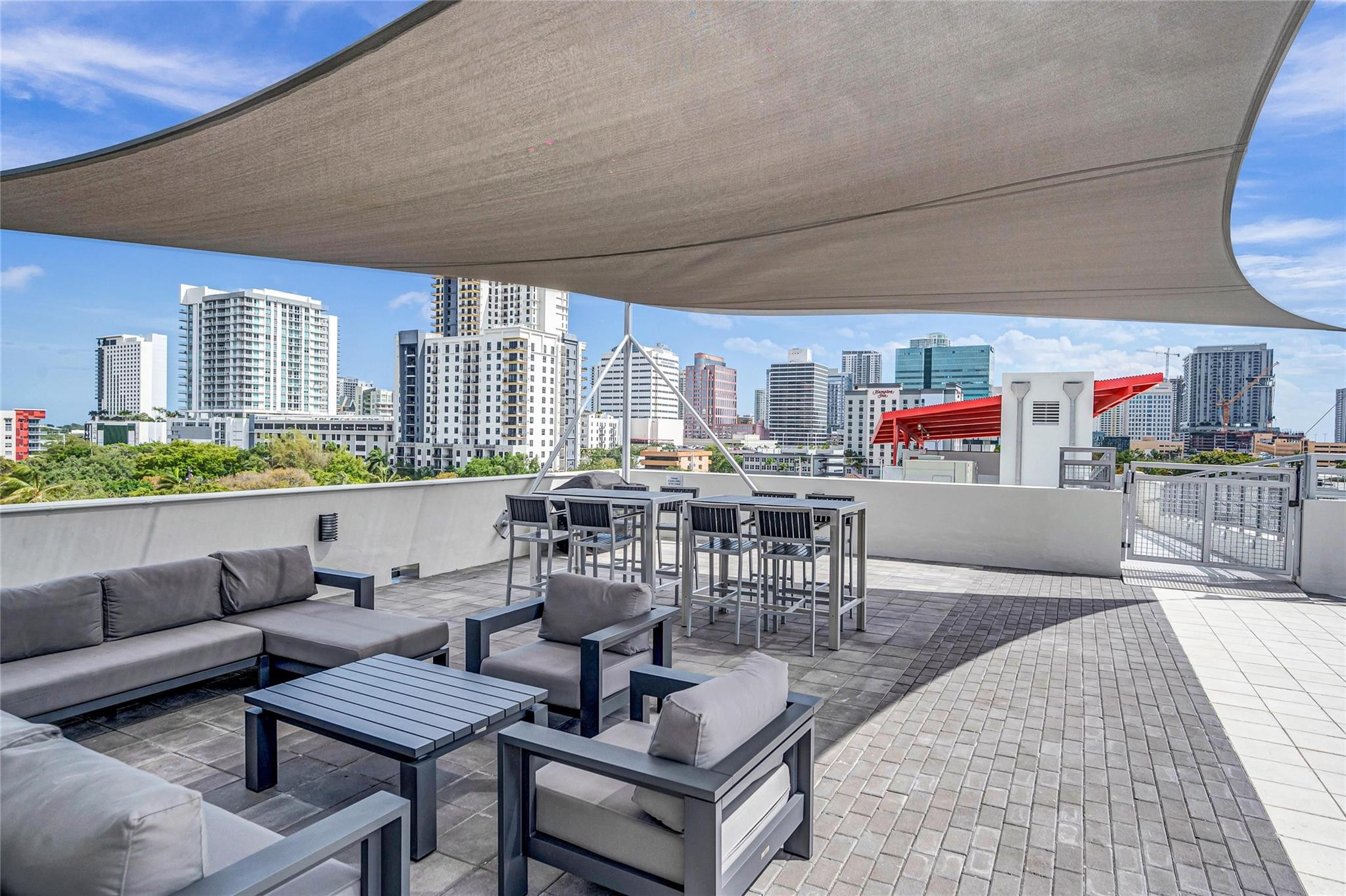 445 N Andrews Avenue 403