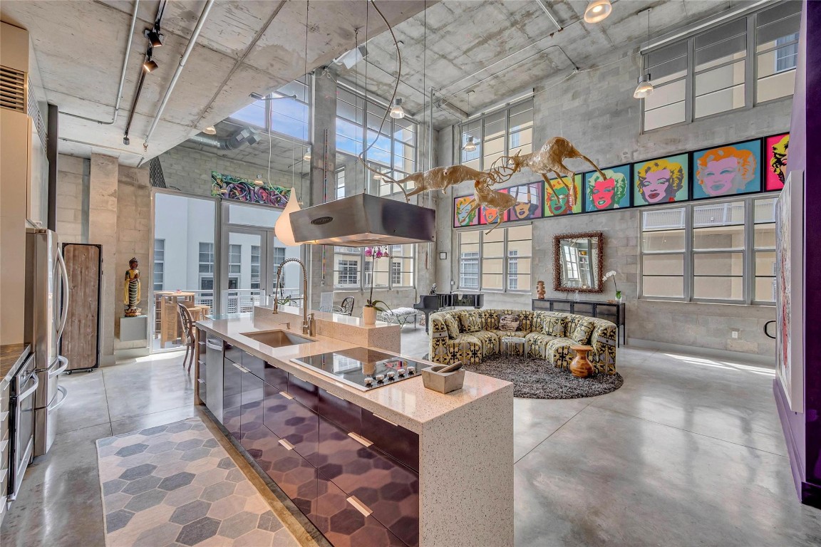 445 N Andrews Avenue 403