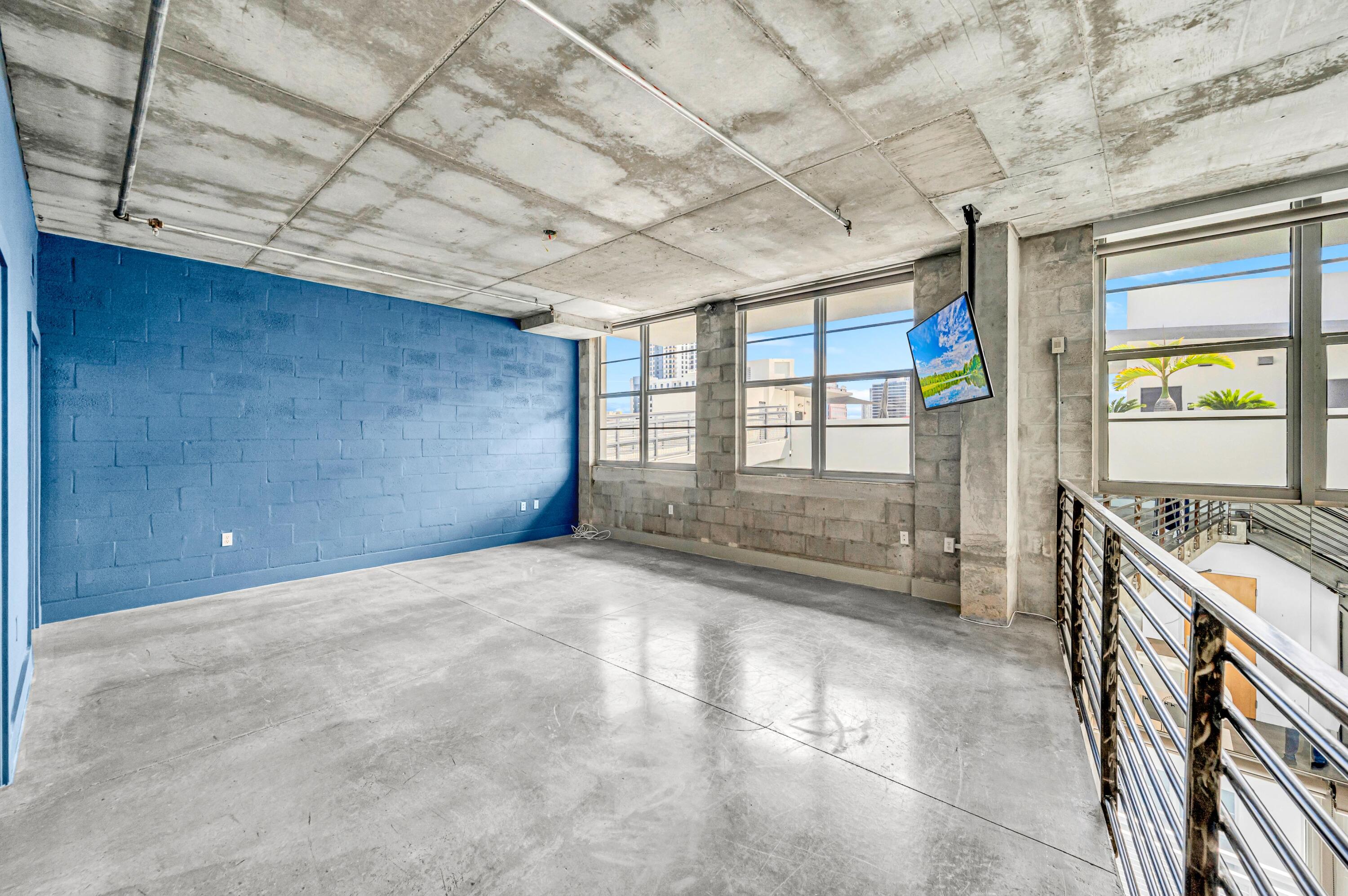 445 N Andrews Avenue 403